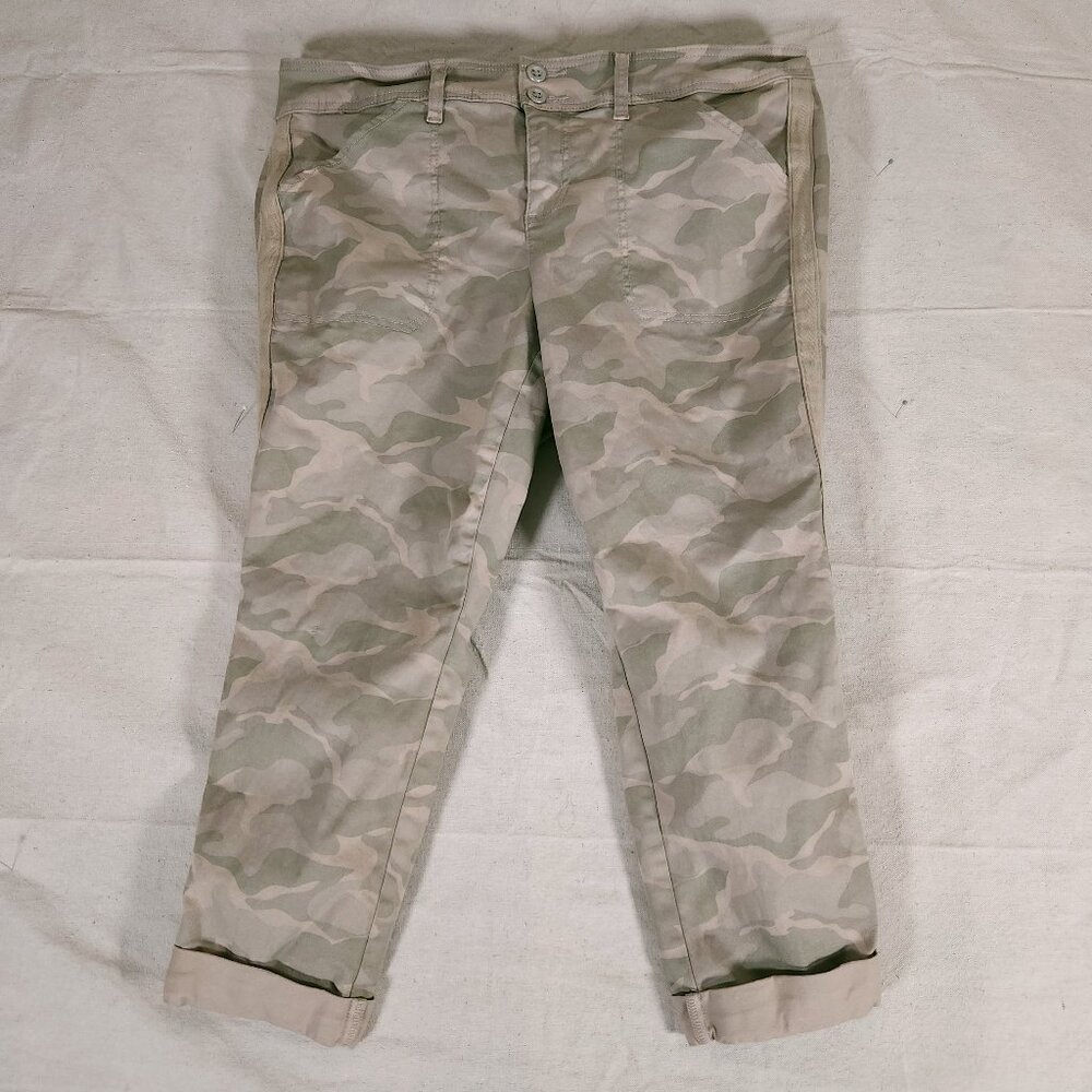 Torrid Camo Pants Womens 16 Cropped Twill Aviator Stretch Cuffed Side Stripes